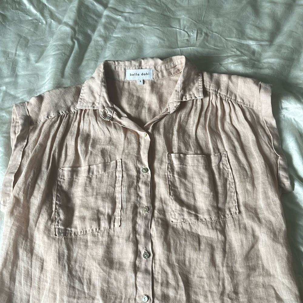 Bella Dahl Cap Sleeve Button Down shirt two pocket front pink - Picture 4 of 9
